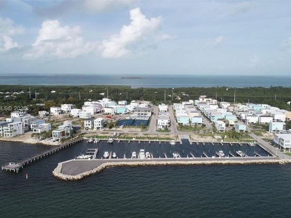 94825 Overseas Hwy, Key Largo, FL 33037