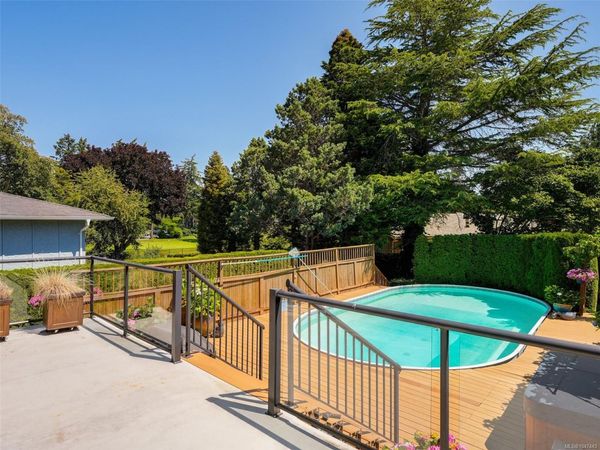 104 Leila Pl, Colwood, BC V9B 2J3