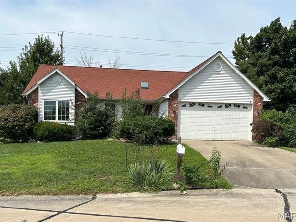 2211 Alexandria Court, O'Fallon, MO 63368