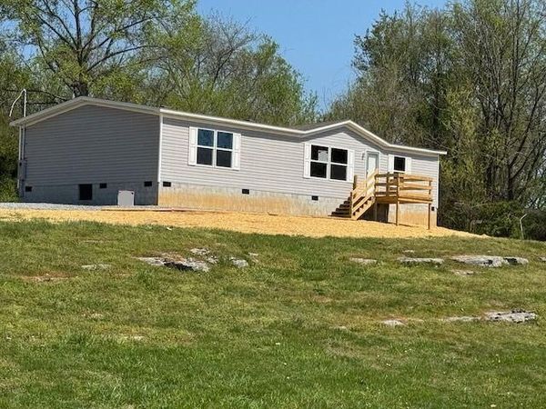 149 Powell Valley School Lane, Speedwell, TN 37870