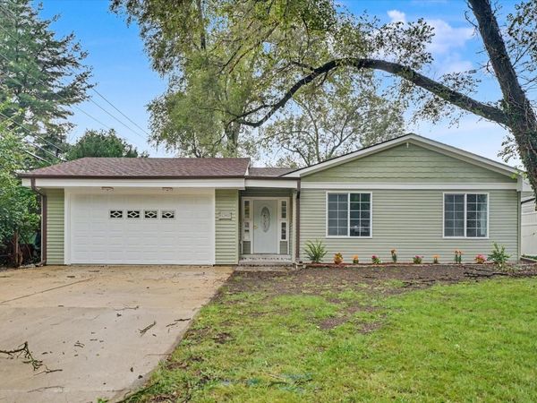 1303 S Western Avenue, Champaign, IL 61821