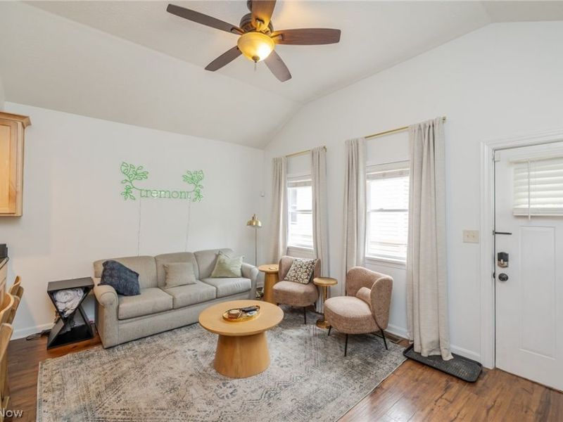 2584 W 11th Street, Cleveland, OH 44113 Photo 26
