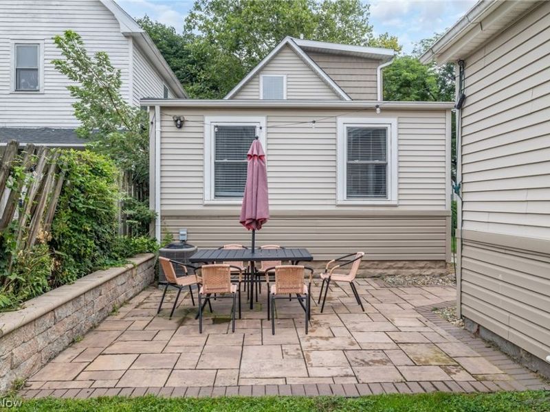 2584 W 11th Street, Cleveland, OH 44113 Photo 38