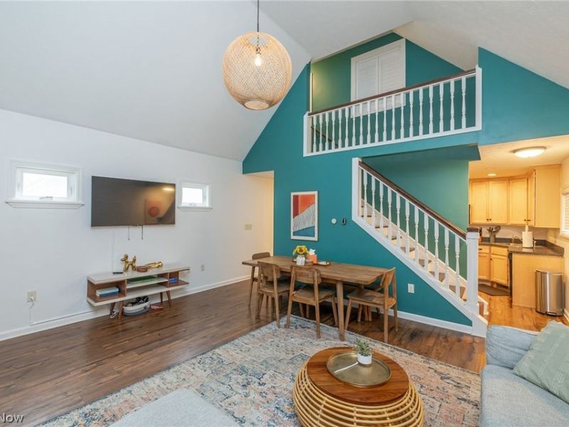 2584 W 11th Street, Cleveland, OH 44113 Photo 4
