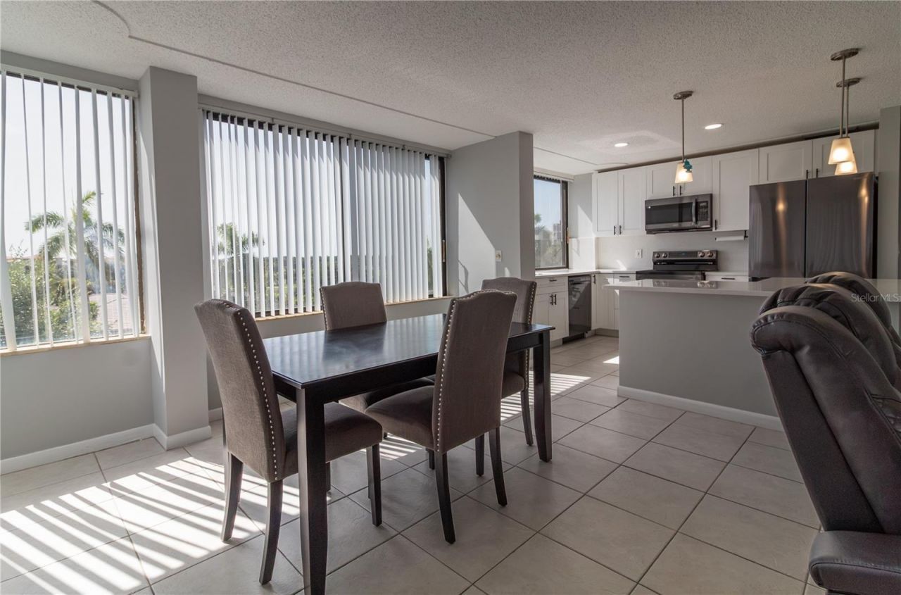 1500 Presidential Way, Unit 401, West Palm Beach, FL 33401 Photo