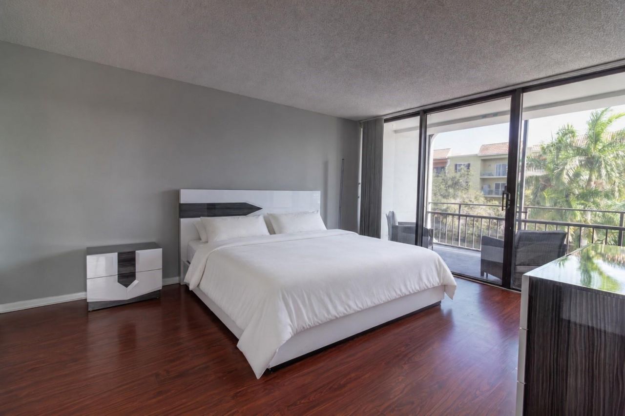 1500 Presidential Way, Unit 401, West Palm Beach, FL 33401 Photo