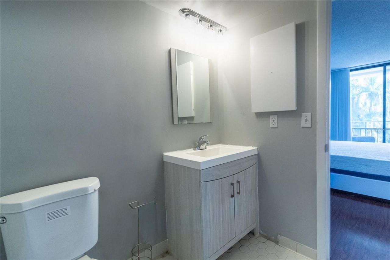 1500 Presidential Way, Unit 401, West Palm Beach, FL 33401 Photo