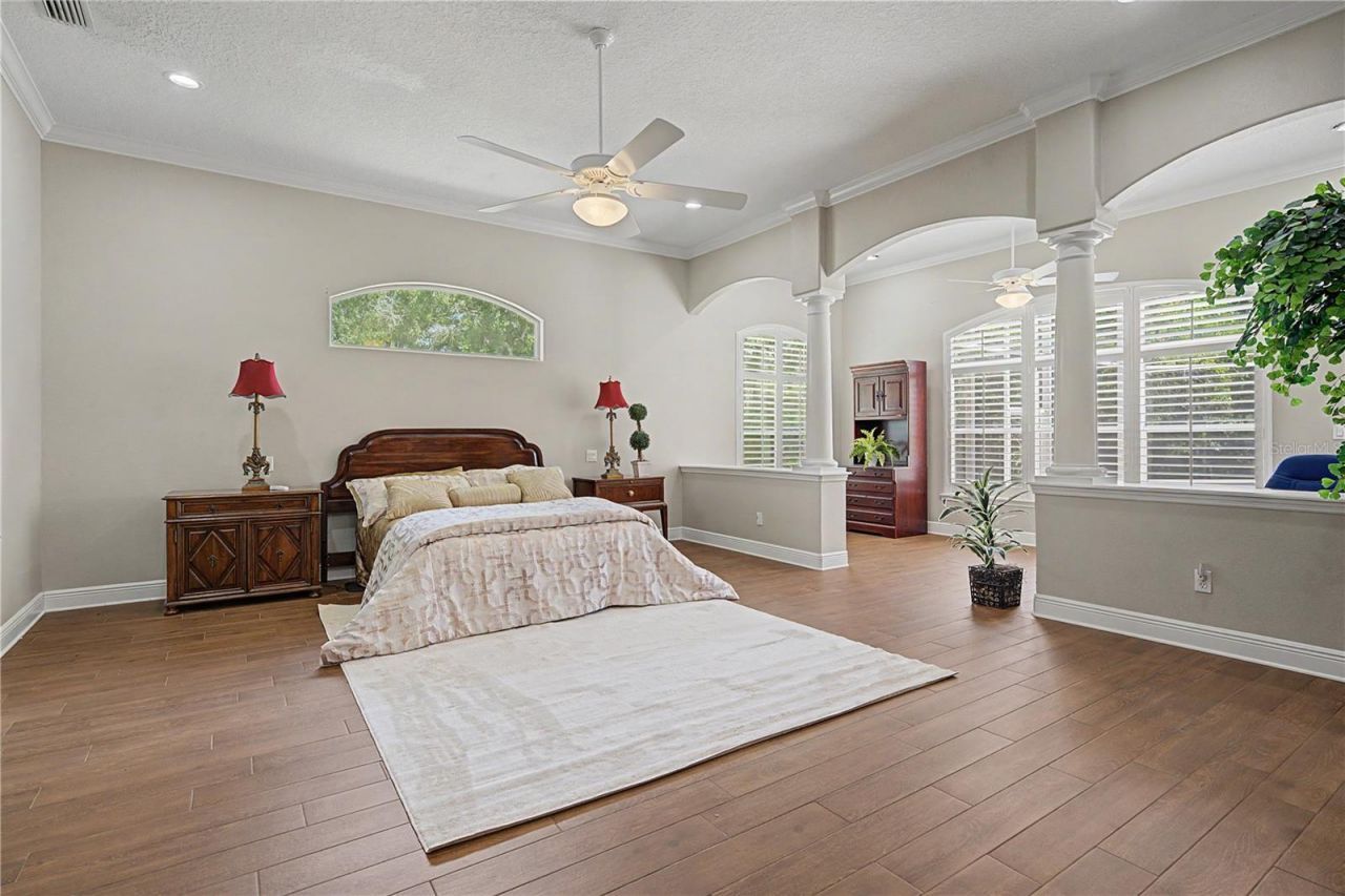 906 Lake Sapphire Lane, Lutz, FL 33548 Photo