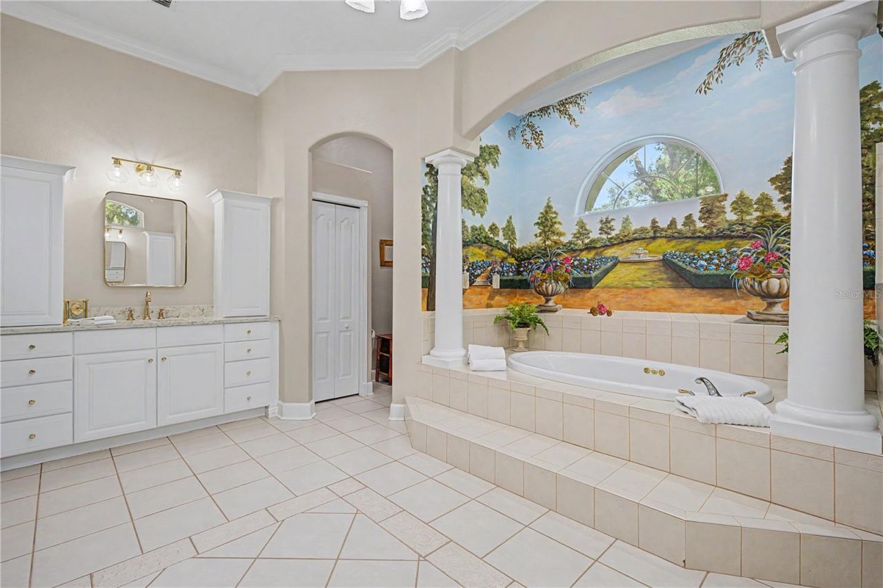 906 Lake Sapphire Lane, Lutz, FL 33548 Photo