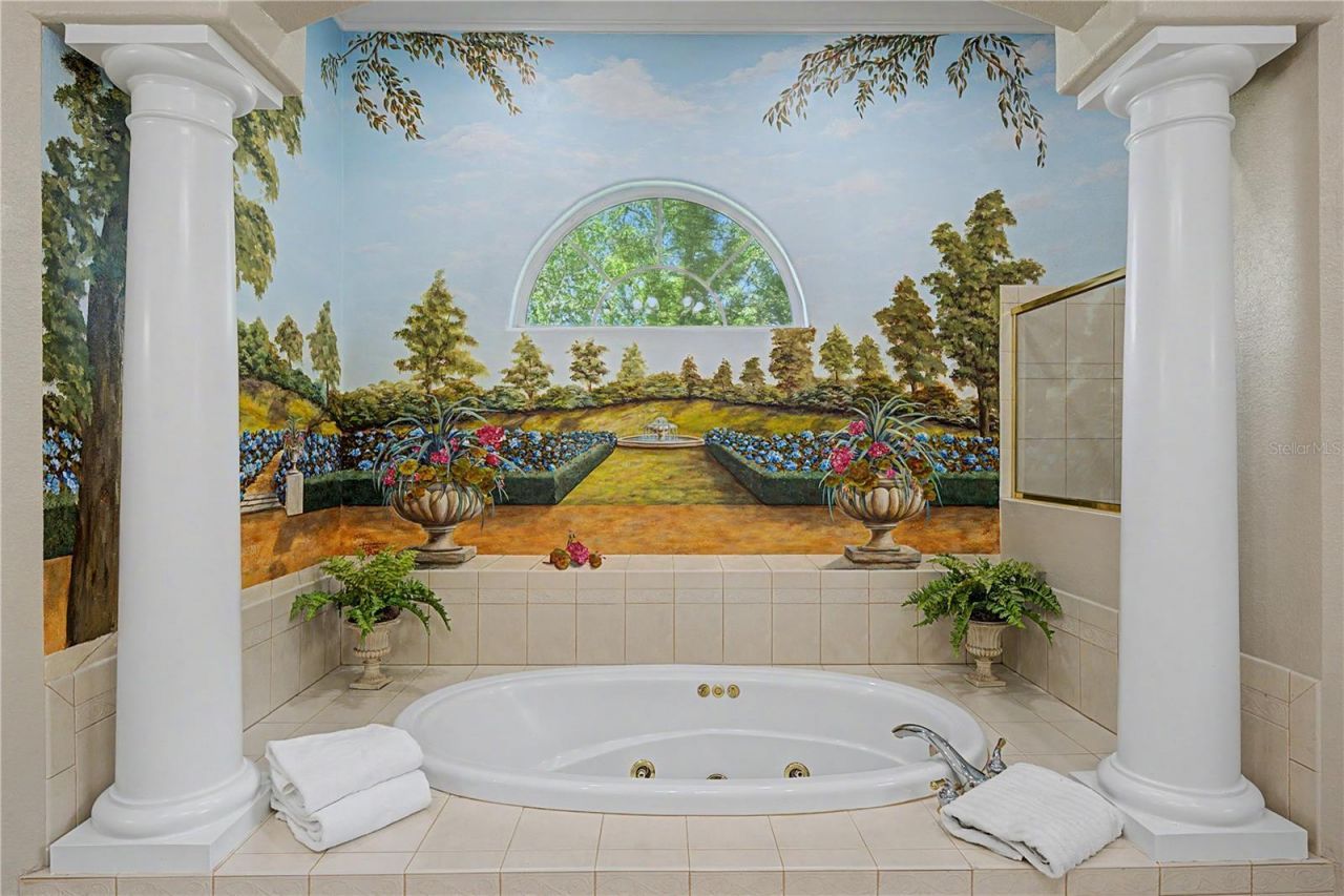 906 Lake Sapphire Lane, Lutz, FL 33548 Photo