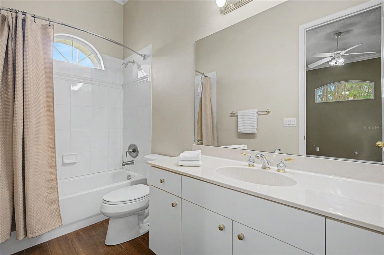 906 Lake Sapphire Lane, Lutz, FL 33548 Photo