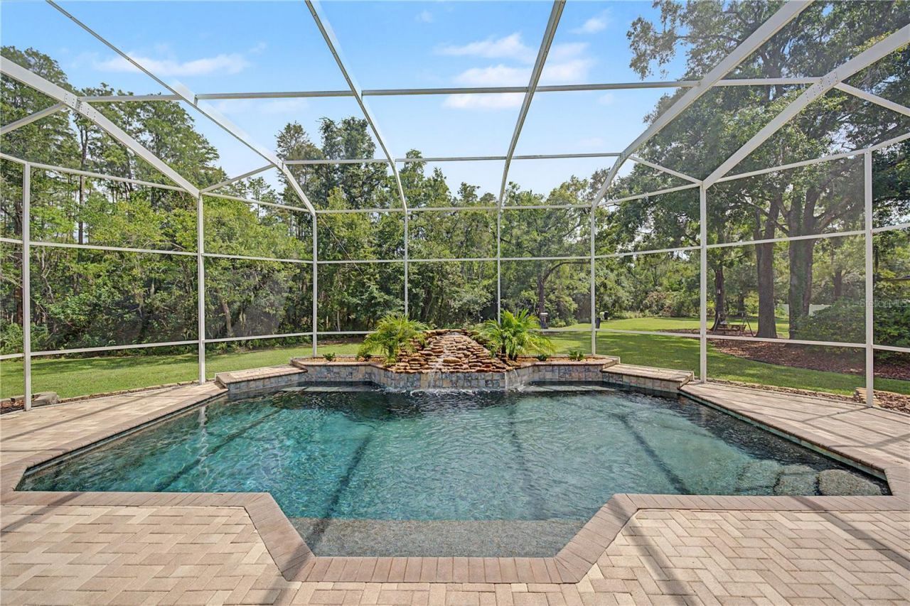 906 Lake Sapphire Lane, Lutz, FL 33548 Photo