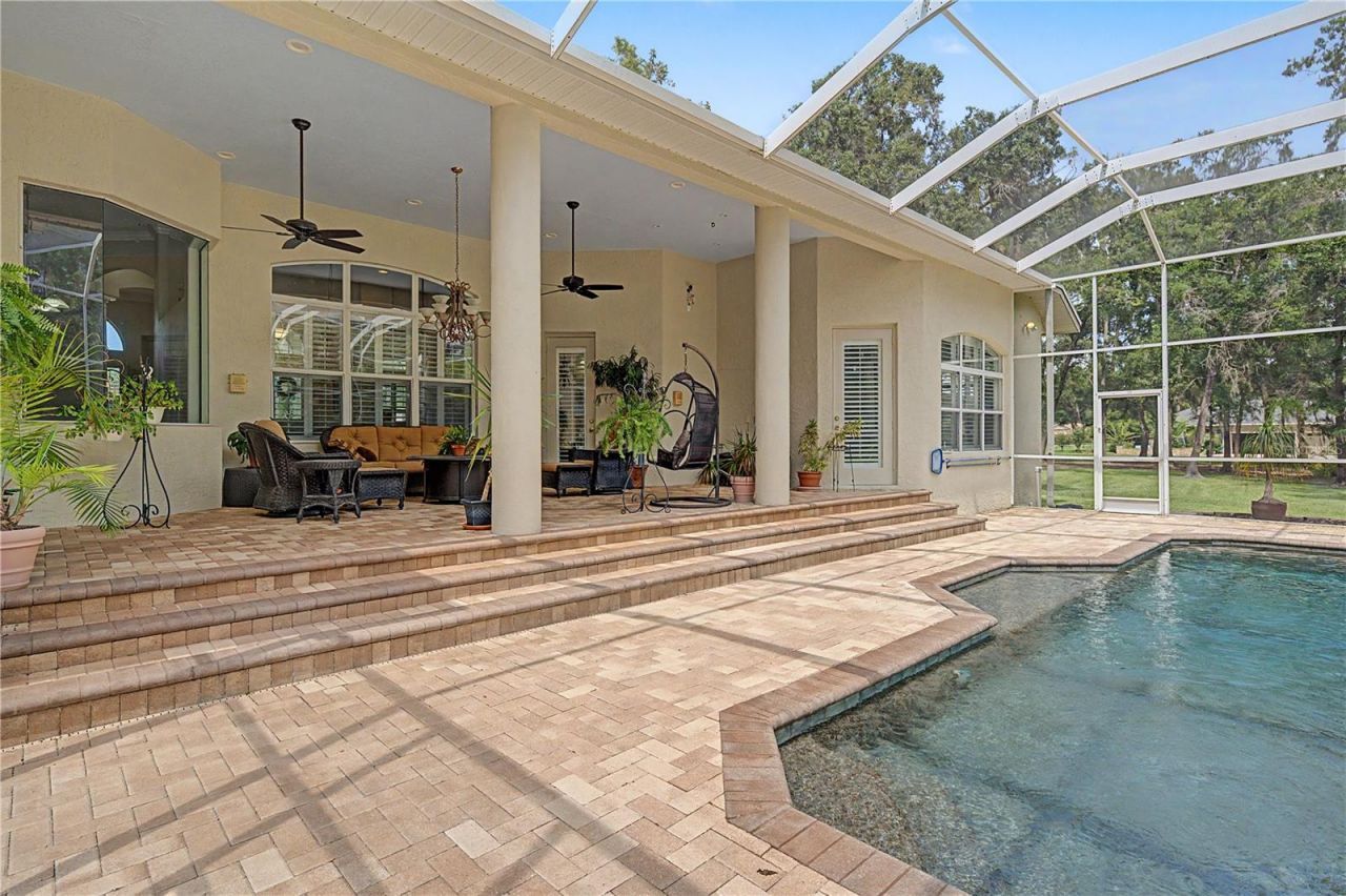 906 Lake Sapphire Lane, Lutz, FL 33548 Photo