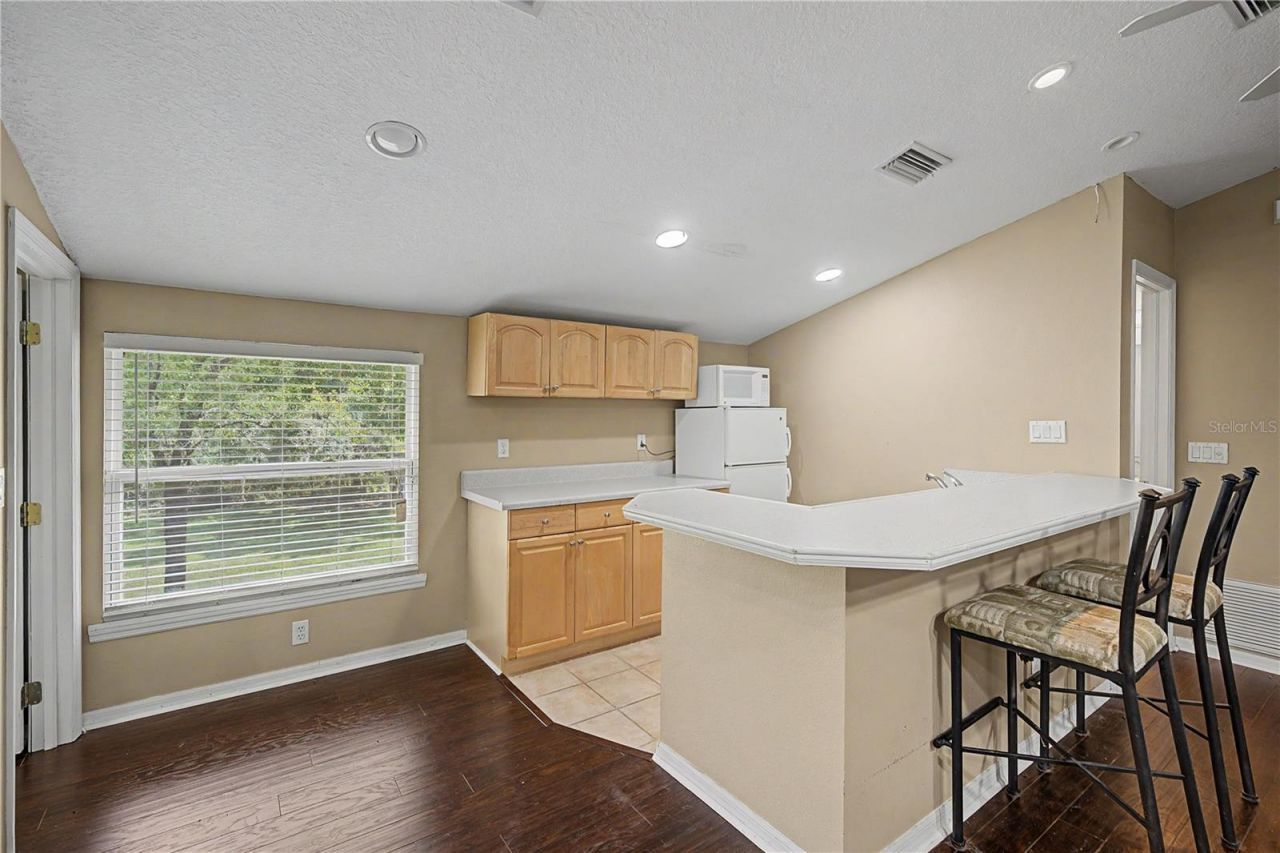 906 Lake Sapphire Lane, Lutz, FL 33548 Photo