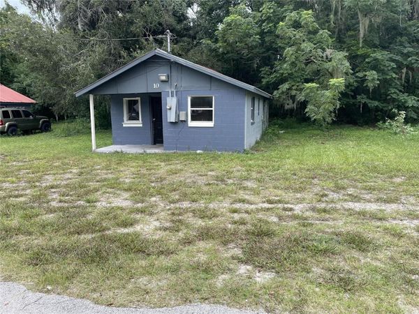 10 LENOX COURT , DELAND, FL 32720