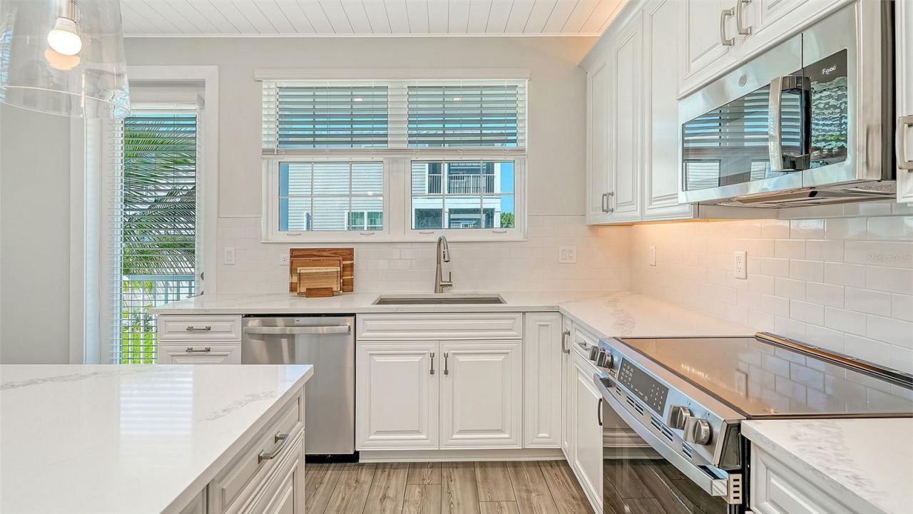 12435 Dockside Terrace, Cortez, FL 34215 Photo