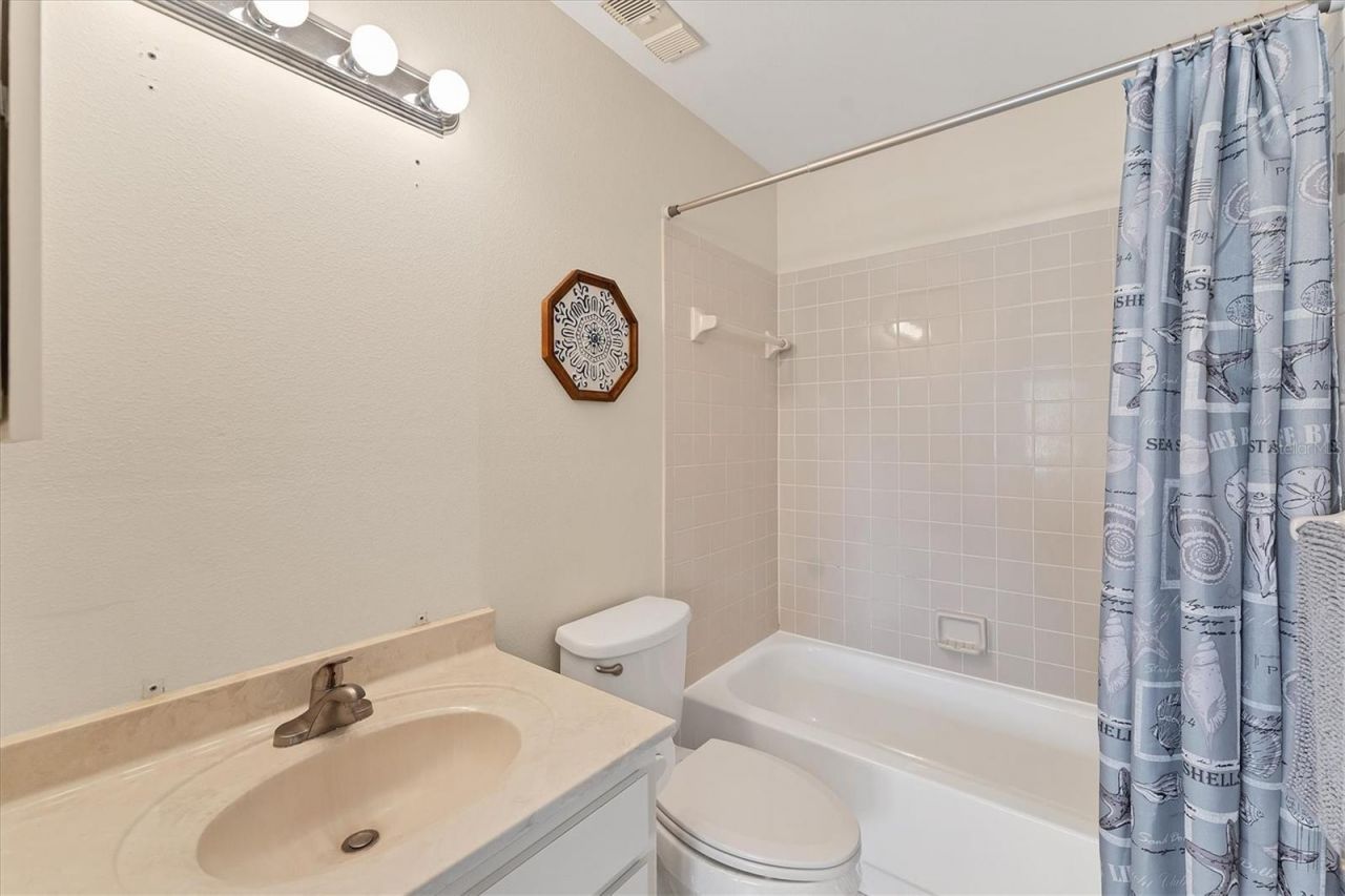 5264 Lake Village Drive, Unit 48, Sarasota, FL 34235 Photo