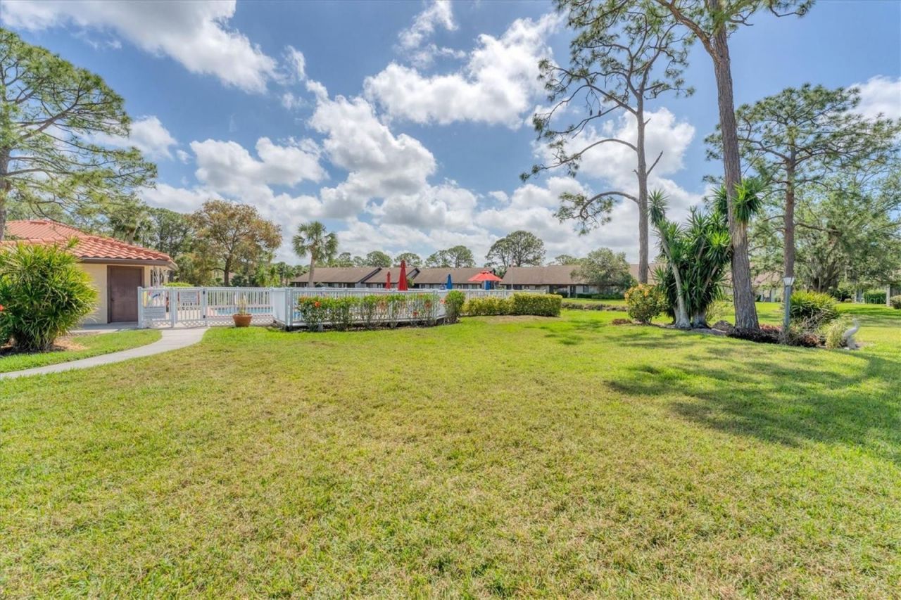 5264 Lake Village Drive, Unit 48, Sarasota, FL 34235 Photo