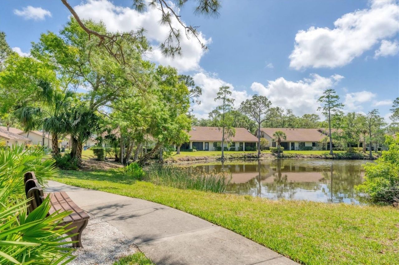 5264 Lake Village Drive, Unit 48, Sarasota, FL 34235 Photo