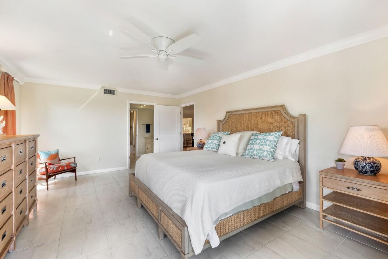 950 Palm Avenue, Unit 304, Boca Grande, FL 33921 Photo