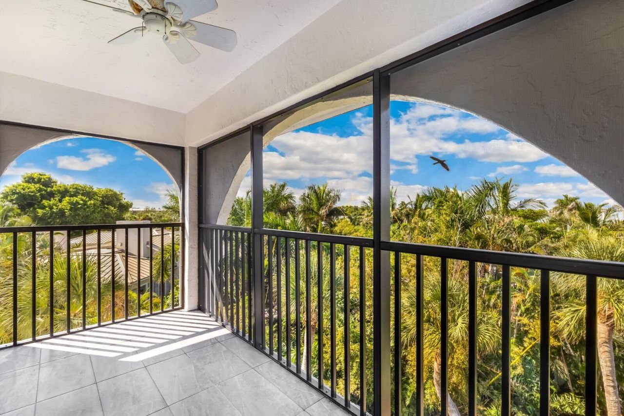 950 Palm Avenue, Unit 304, Boca Grande, FL 33921 Photo