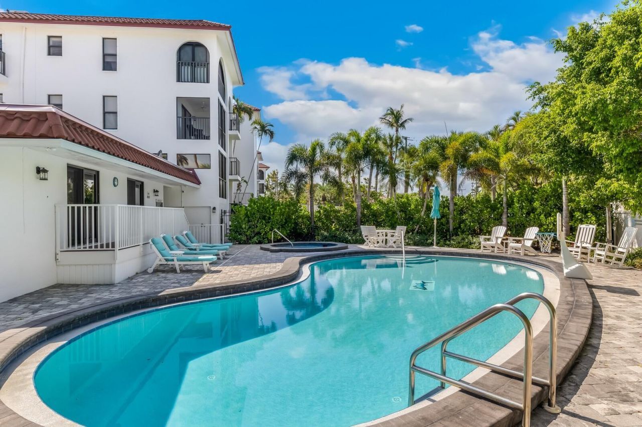 950 Palm Avenue, Unit 304, Boca Grande, FL 33921 Photo