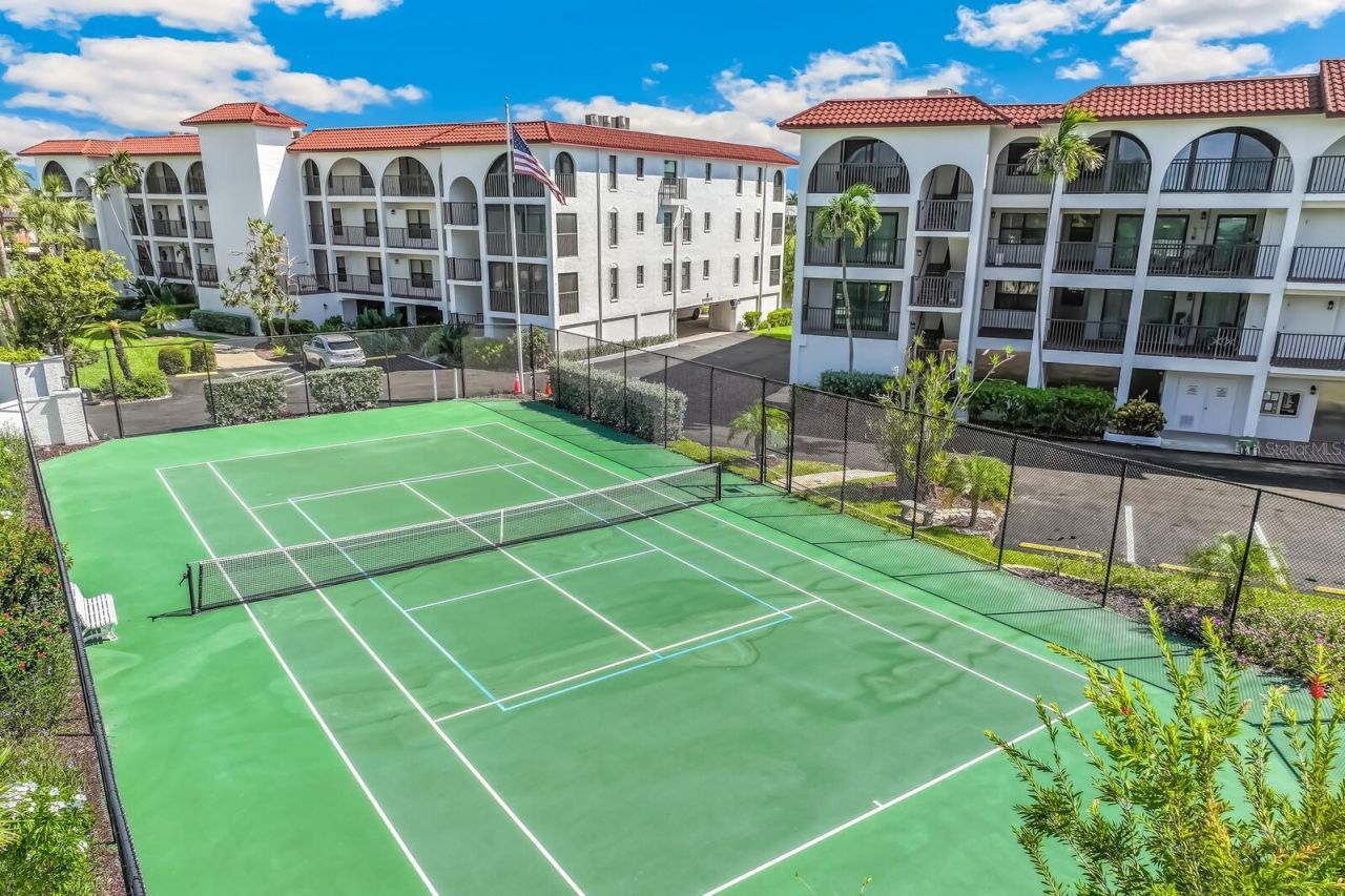 950 Palm Avenue, Unit 304, Boca Grande, FL 33921 Photo