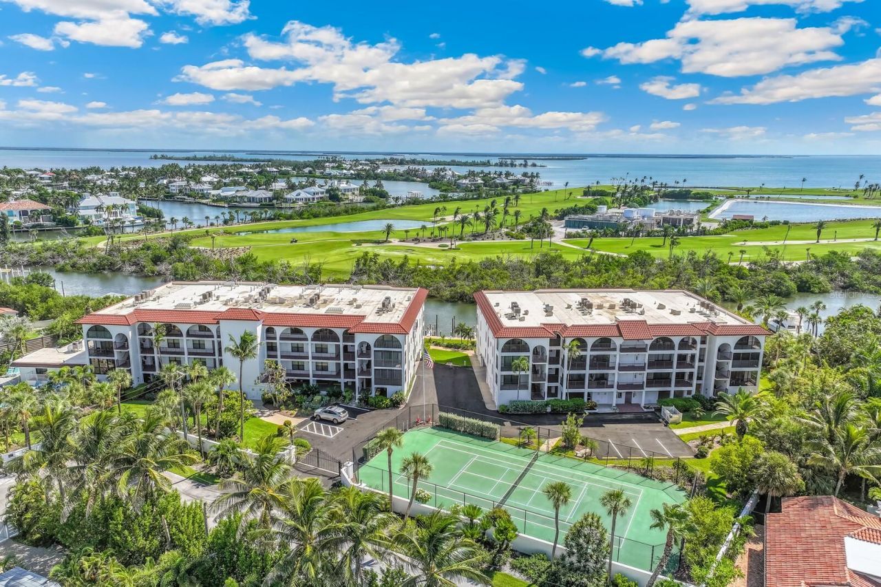 950 Palm Avenue, Unit 304, Boca Grande, FL 33921 Photo
