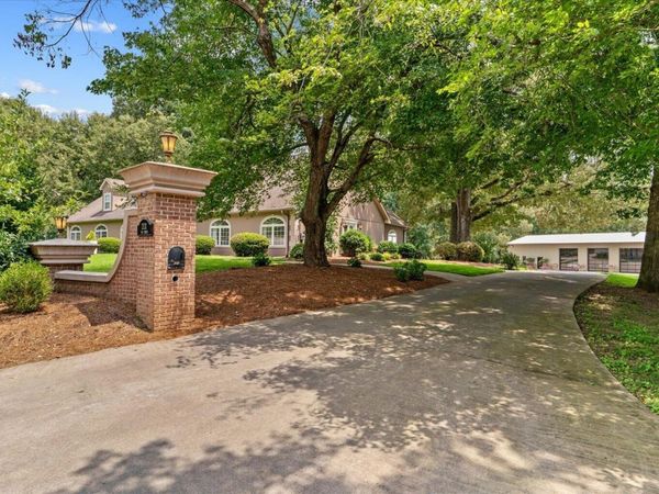 2121 Hummingbird Drive, Dalton, GA 30721