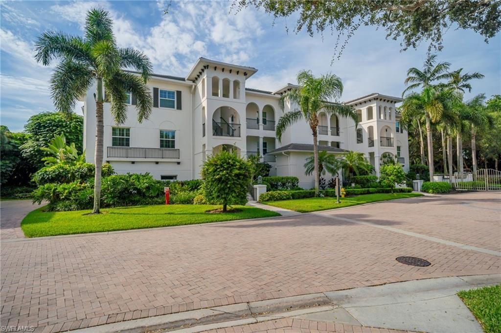 700 Bentwater Cir, Unit 103, Naples, FL 34108 Photo