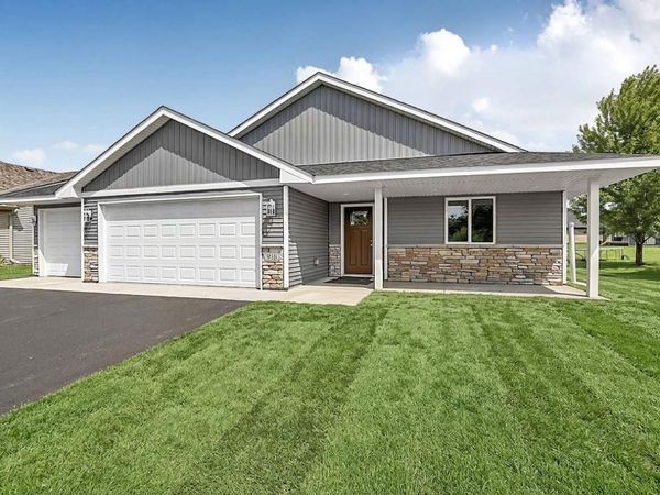 910 13th Avenue NE, Saint Joseph, MN 56374