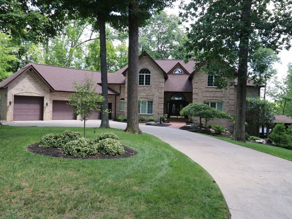 231 Lakeshore Drive, Batesville, IN 47006