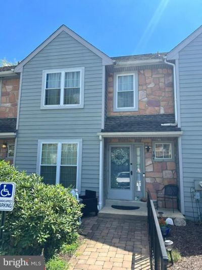 181 NOTTINGHAM COURT , ASTON, PA 19014