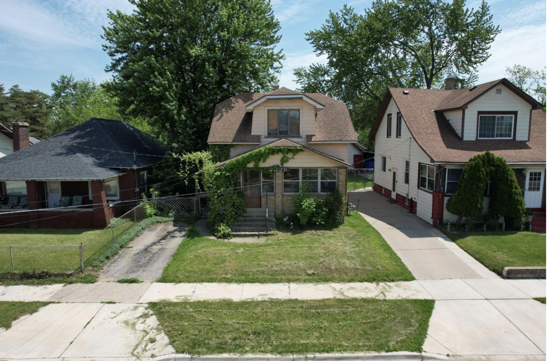 2028 Denwood Avenue Sw, Wyoming, MI 49509 Main Photo