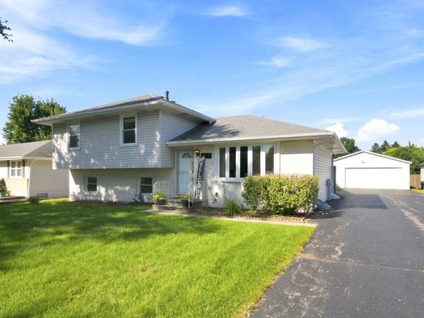1713 Bataan Street , Joliet, IL 60435