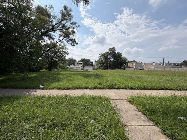 1528 S Kolin Avenue , Chicago, IL 60623