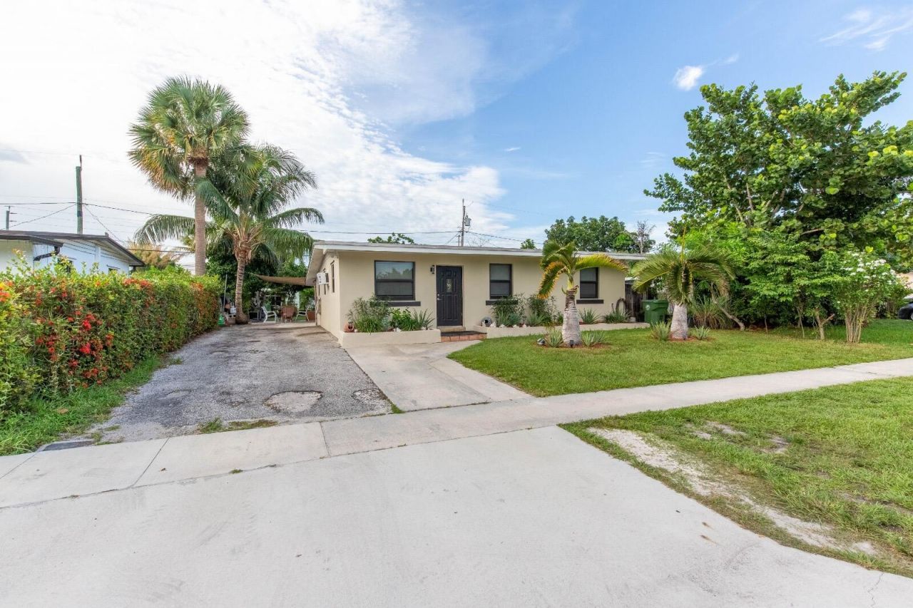 172 Jamaica Drive, Palm Springs, FL 33461 Photo