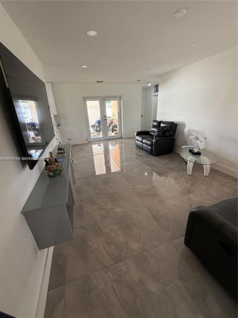 1710 NW 154th St , Unit 1710, Miami Gardens, FL 33054 Photo