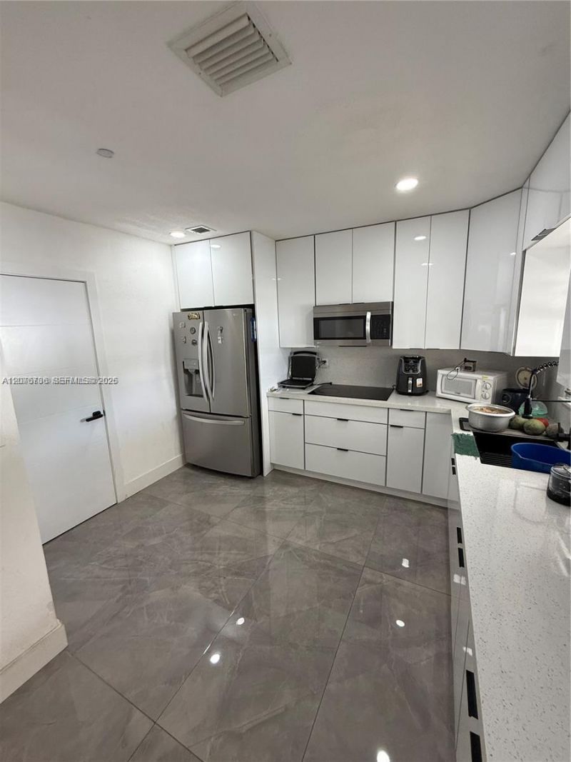 1710 NW 154th St , Unit 1710, Miami Gardens, FL 33054 Photo
