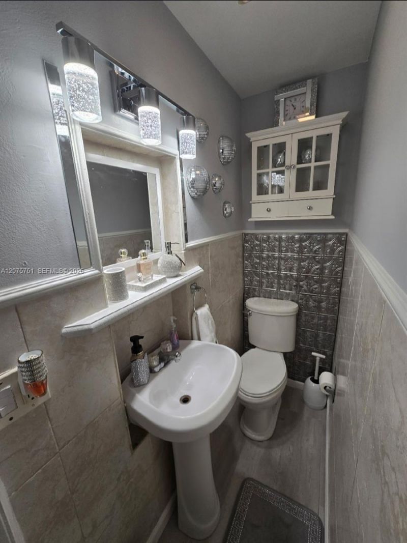 15610 NE 6th Ave , Unit 30C, Miami, FL 33162 Photo