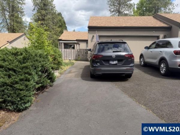 6504 Huntington Cir SE, Salem, OR 97306