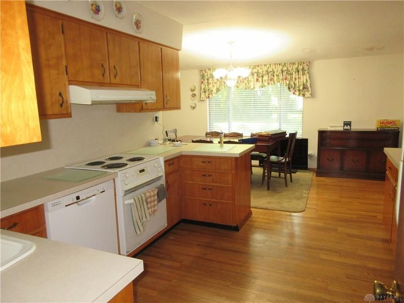 827 Hickory Lane, Troy, OH 45373 Photo 11
