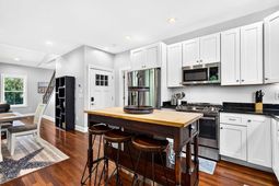 231 Watson Way photo 4