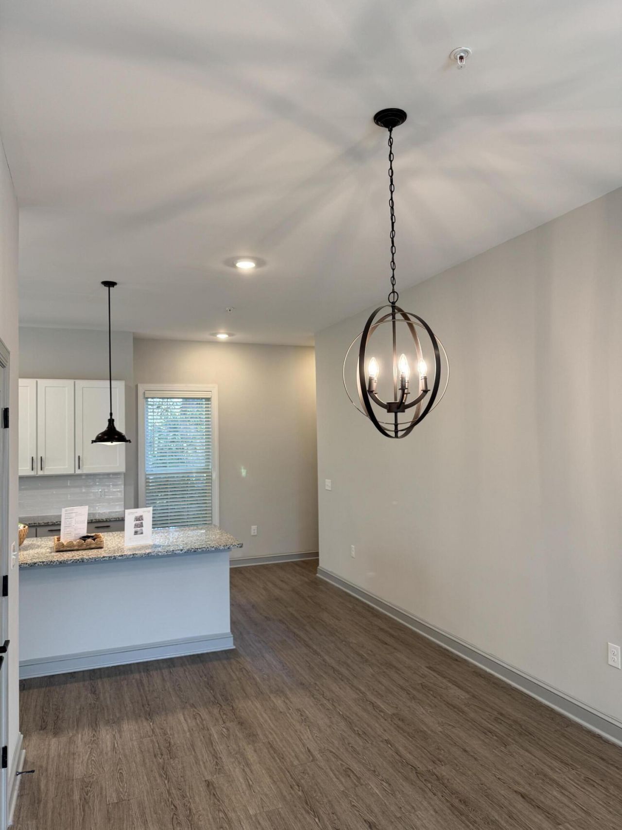 655 E Bay Street Photo 12