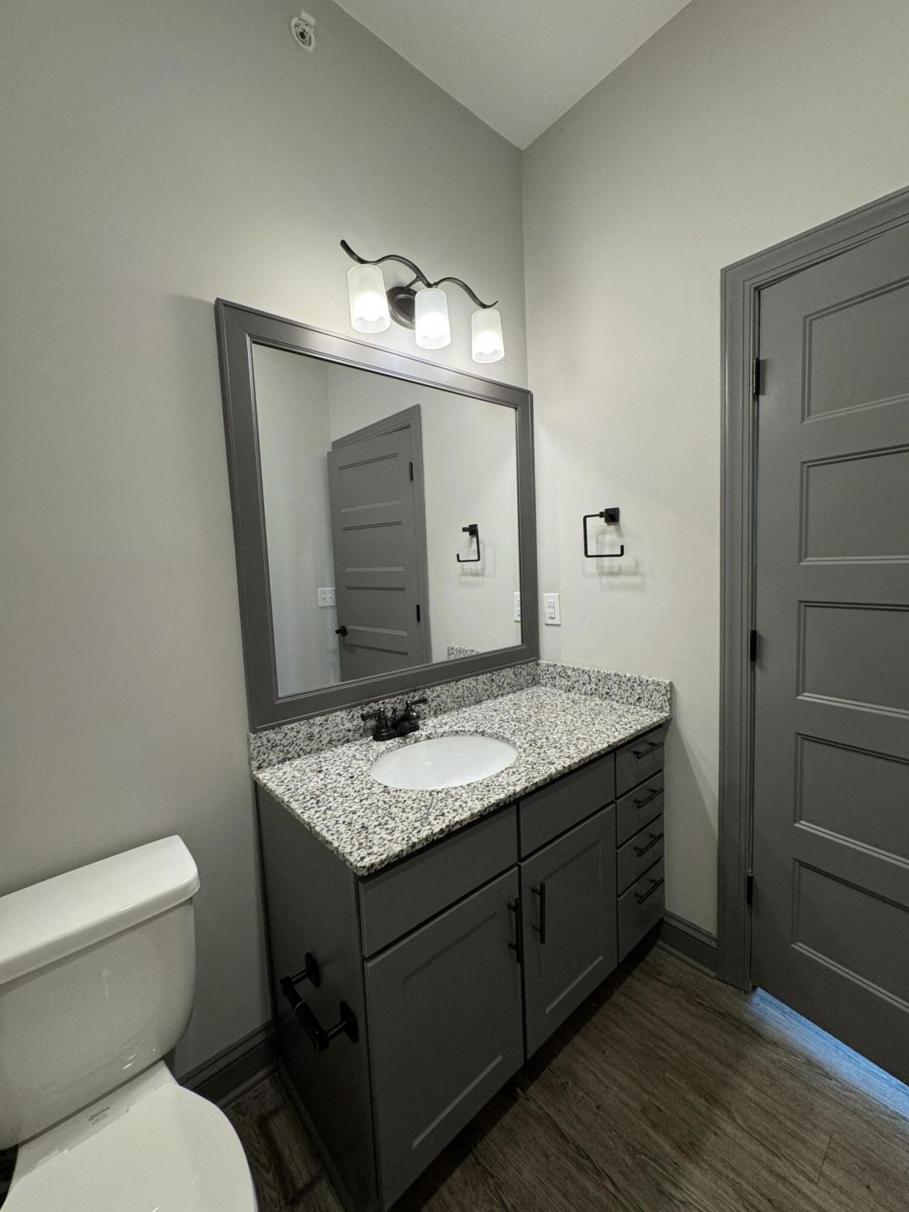 655 E Bay Street Photo 6