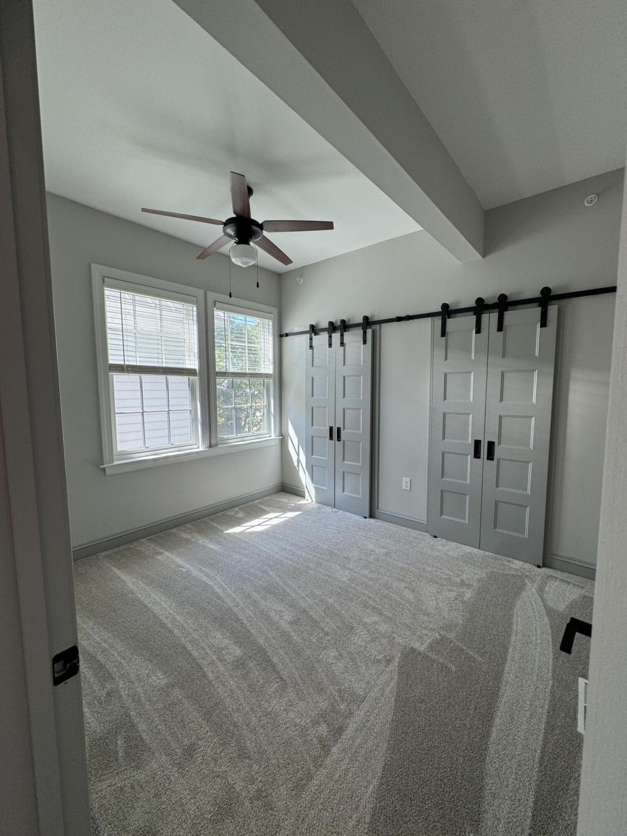 655 E Bay Street Photo 9