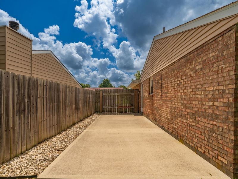 5829 Waynegate Road, Huber Heights, OH 45424 Photo 41