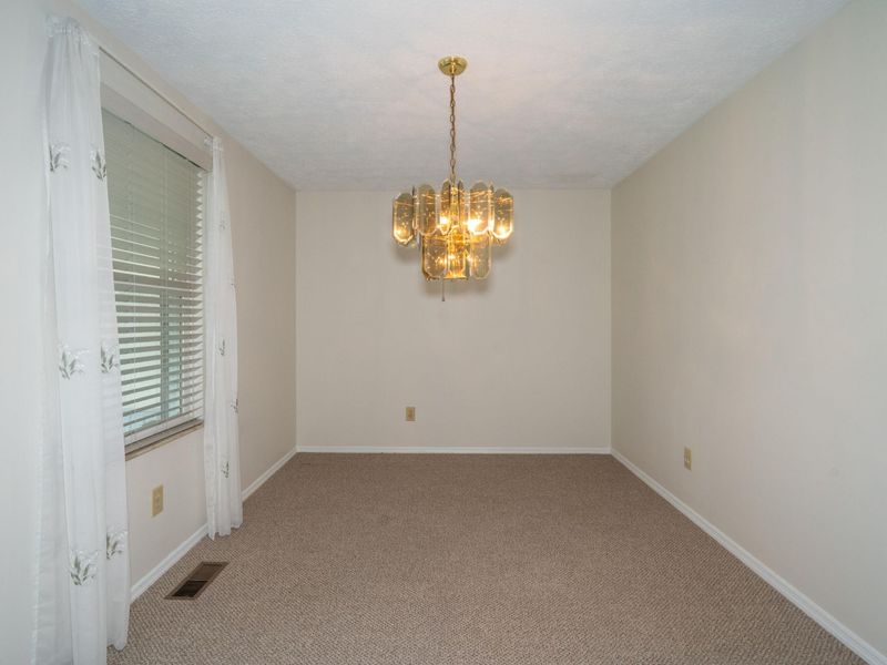 5829 Waynegate Road, Huber Heights, OH 45424 Photo 8