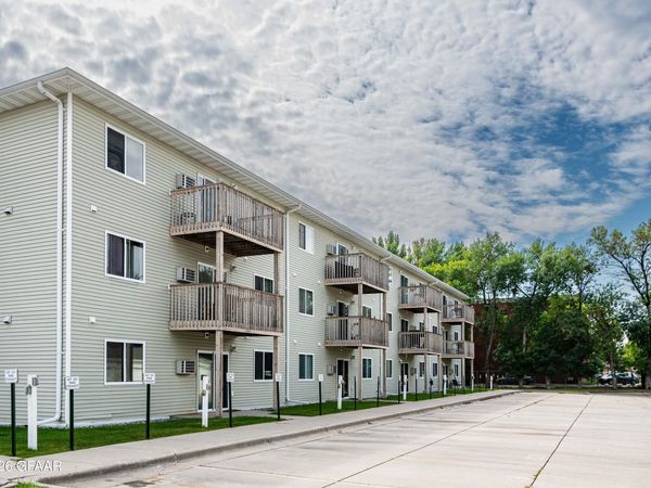 3531 13TH Avenue N, Unit 302, Grand Forks, ND 58203