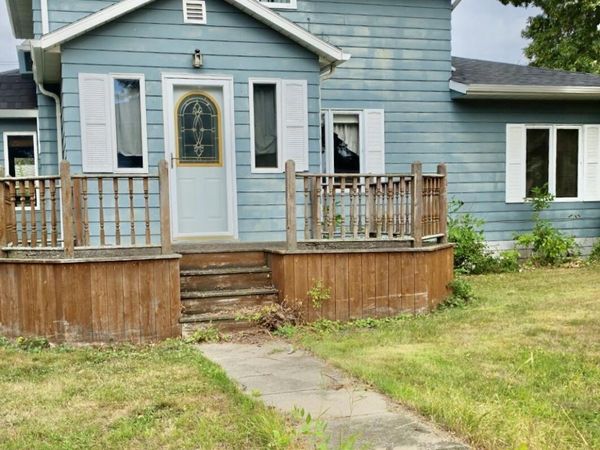 505 4TH Street W, Lakota, ND 58344